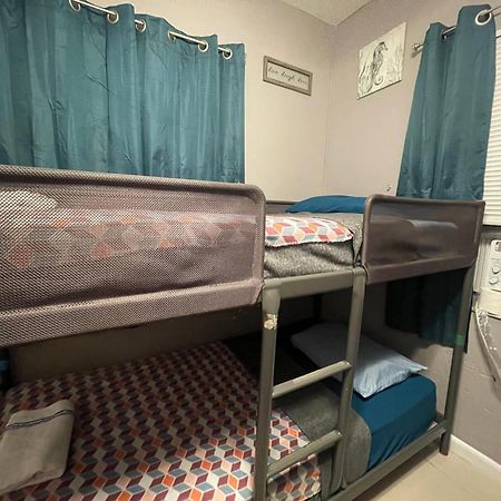Miami Vibes "Hostel-Like" Shared Room North Miami Exterior foto