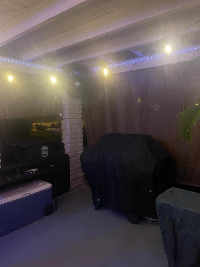 Miami Vibes "Hostel-Like" Shared Room North Miami Exterior foto